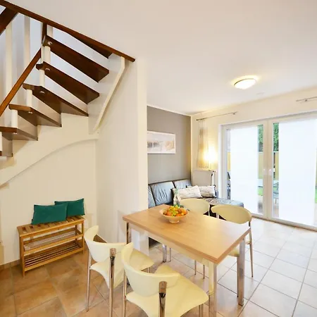 - Haus Mittelpunkt