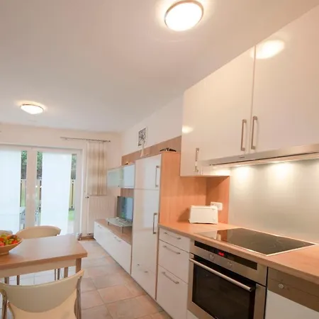 - Haus Mittelpunkt