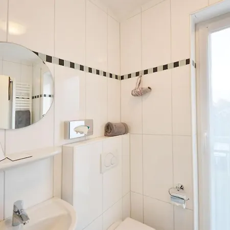 - Haus Mittelpunkt Apartamento *